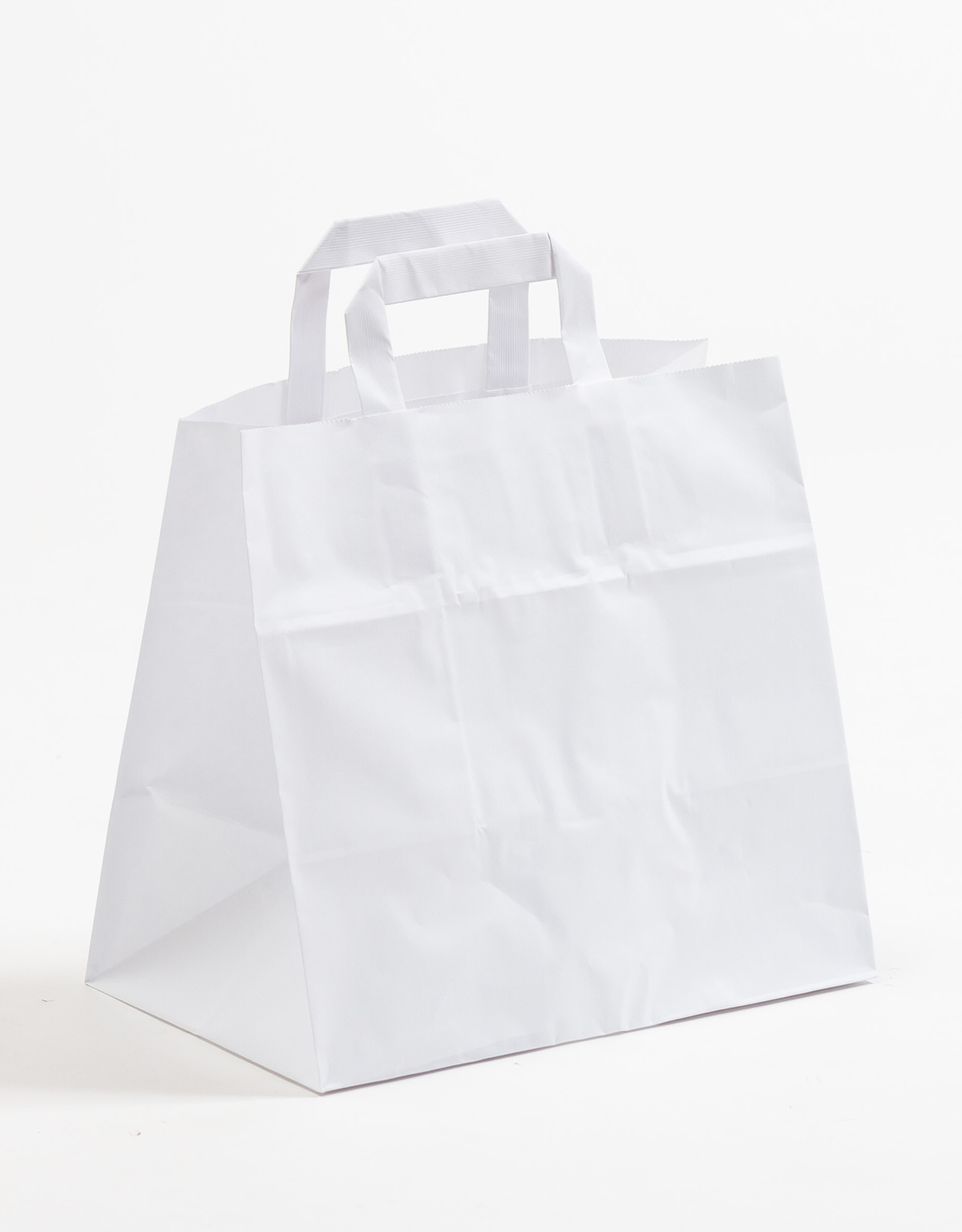 Produktbild Papiertragetaschen mit Flachhenkel Gastro weiß in der Größe 26 x 17 x 25 cm