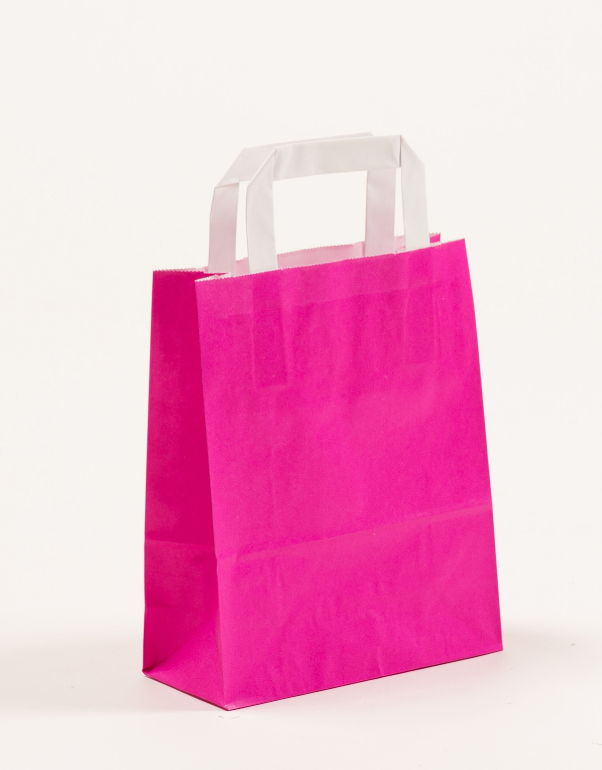 Produktbild Papiertragetaschen mit Flachhenkel pink in der Größe 18 x 8 x 22 cm