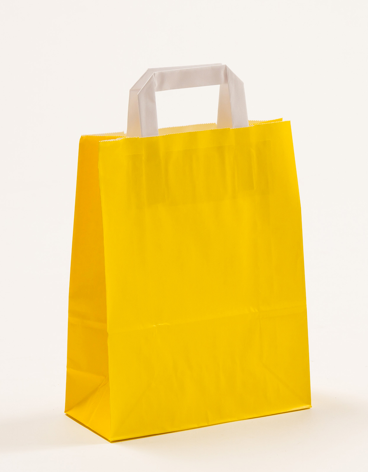 Produktbild Papiertragetaschen mit Flachhenkel gelb in der Größe 22 x 10 x 28 cm