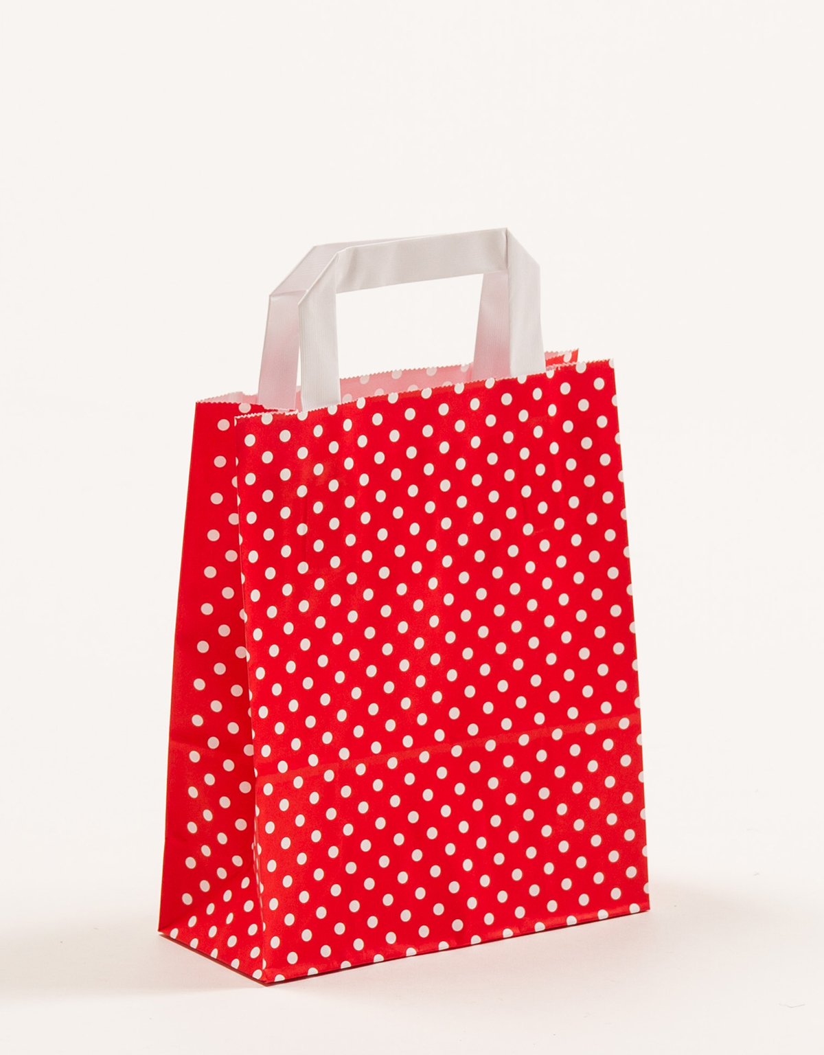 Produktbild Papiertragetaschen mit Flachhenkel rot mit Punkten in der Größe 18 x 8 x 22 cm