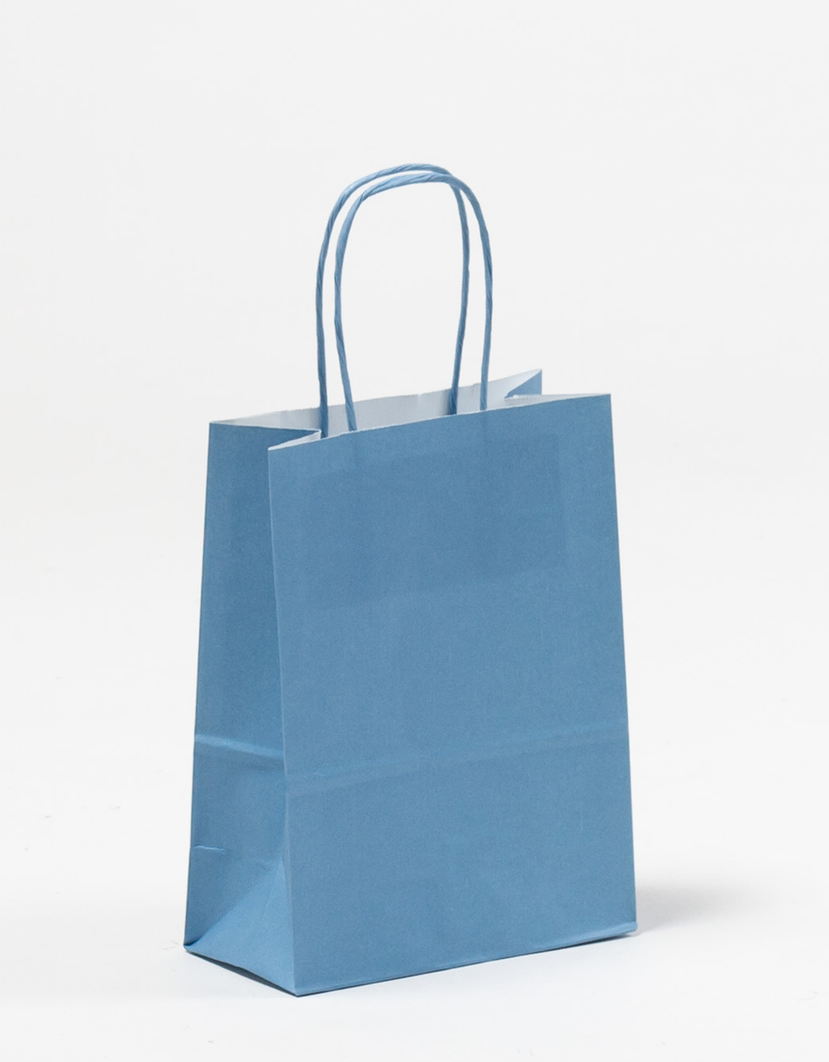 Produktbild Papiertragetaschen COLOR mit gedrehter Papierkordel denim / blau in der Größe 15 x 8 x 20 cm